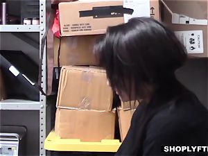 teenage shoplifter does what the officers wants